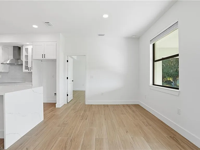 3903 15th St SW — Photo 9
