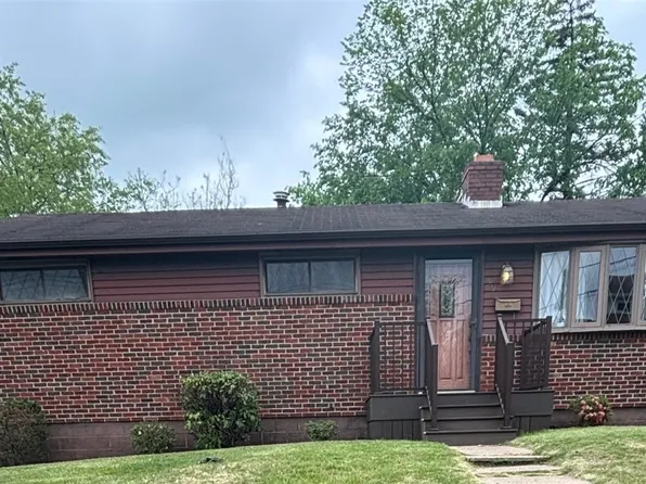 89 Wynnecliffe Dr, Carnegie, PA 15106