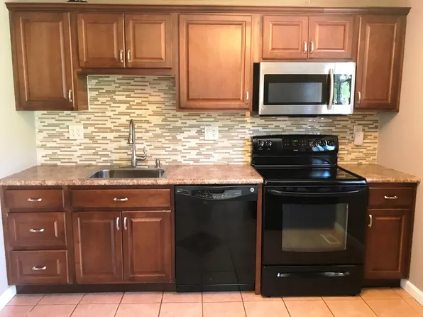856 Wheatland Cir, Bridgeville, PA 15017