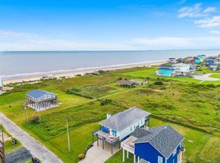 859 Main St, Crystal Beach, TX 77650