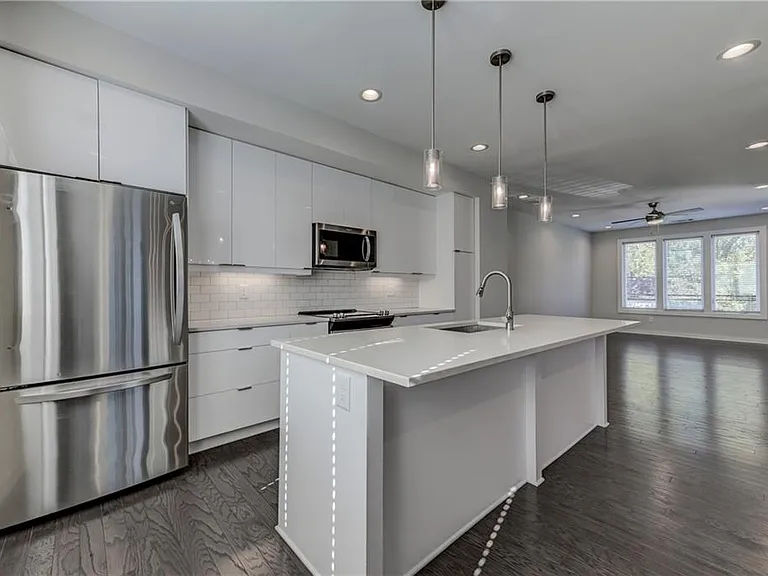 415 Gartrell St SE #7 — Photo 4