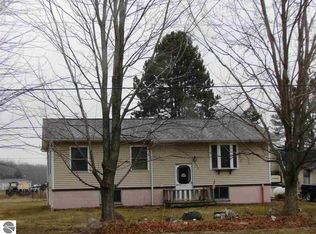 4460 W Seaman Rd, Alma, MI 48801