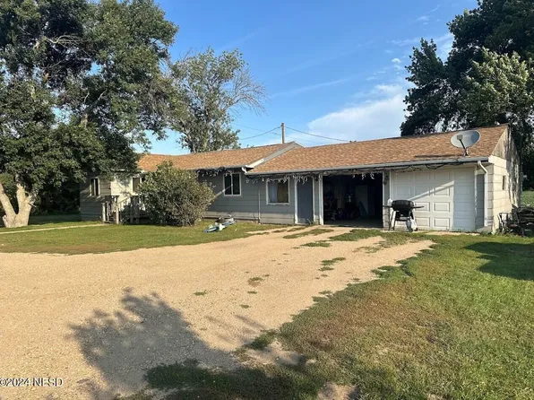 1115 N Cloud St, Clark, SD 57225
