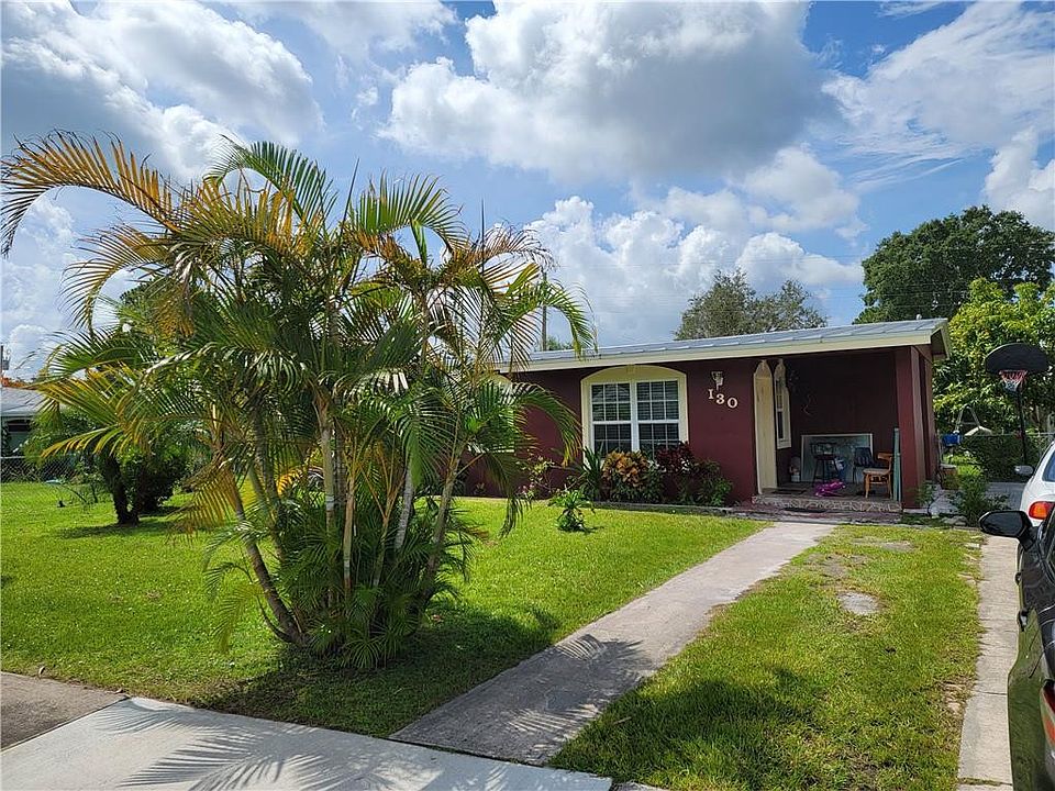 1st image of 130 SE Serenata Court