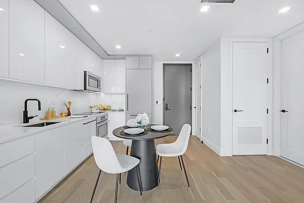 Rented by ANDOVER PROPERTY MANAGEMENT INC | media 5