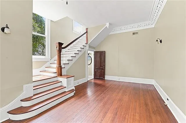 2 bed, 2.5 bath, 1800 sqft, $2,100 — Photo 4
