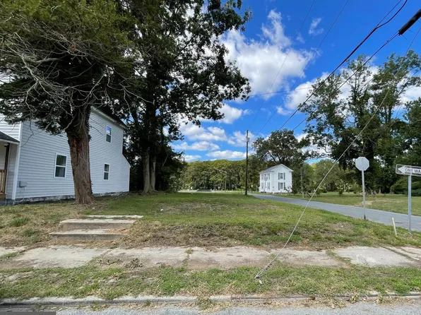 700 Clarke Ave, Pocomoke City, MD 21851