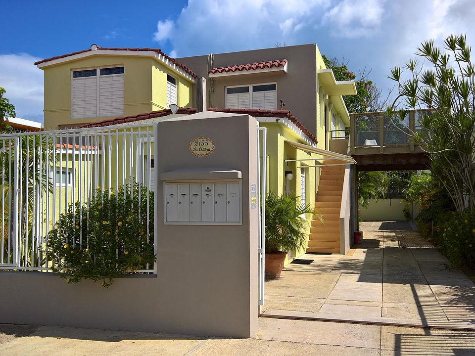 Los Colibris villa, 2155 McLeary, gated street in Ocean Park