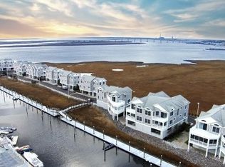 2 Neptune Dr, Somers Point, NJ 08244