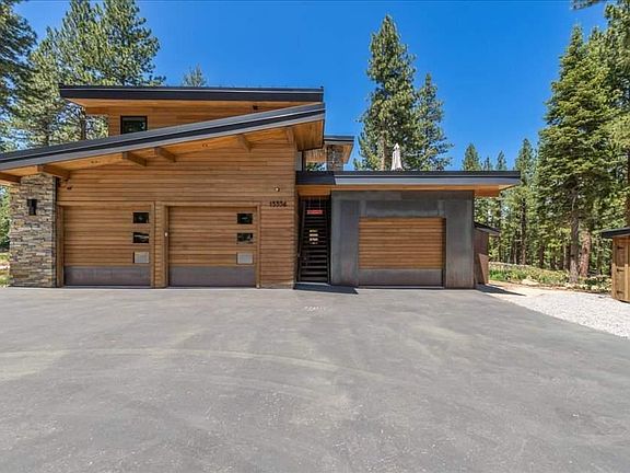 This apartment is NOT included in this rent. The apartment and detached office need their own lease. Independent heating sources, brand new furnishings. Please inquire about renting this apartment separate from the main house. The private entrance to