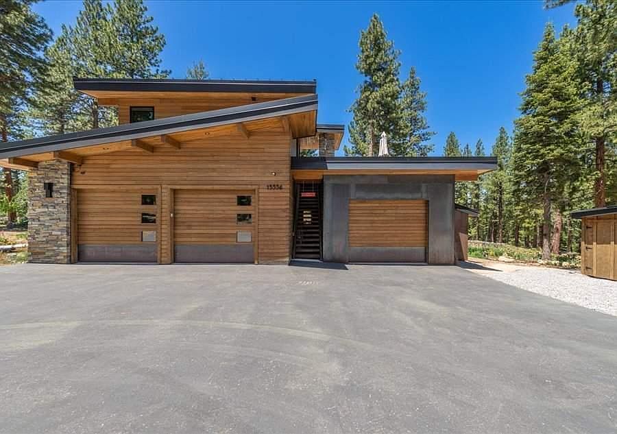 This apartment is NOT included in this rent. The apartment and detached office need their own lease. Independent heating sources, brand new furnishings. Please inquire about renting this apartment separate from the main house. The private entrance to