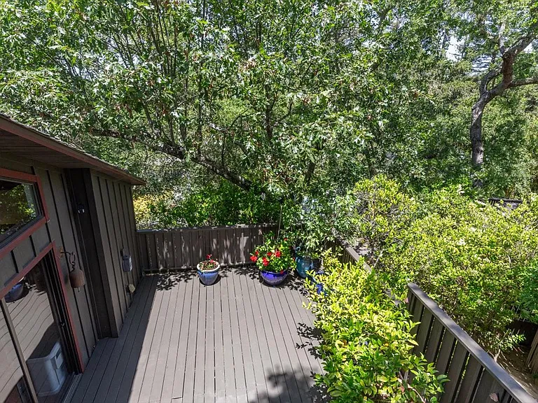 Portola Green Cir — Photo 34