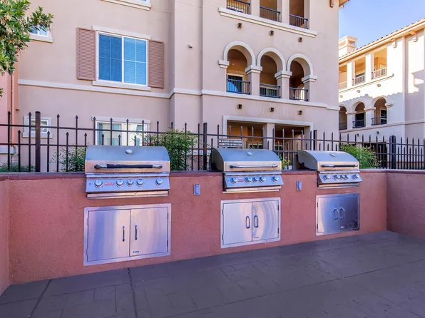 Villas at North Village