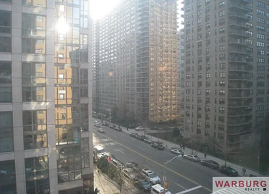 Rented by Warburg | media 28