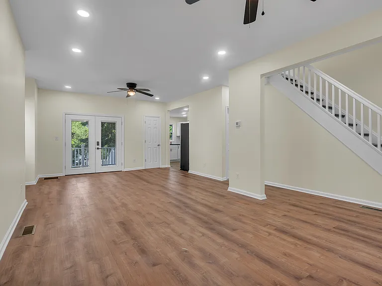 310 Summer St — Photo 5