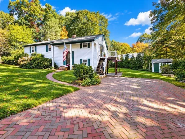 56 Alton Rd, North Attleboro, MA 02760
