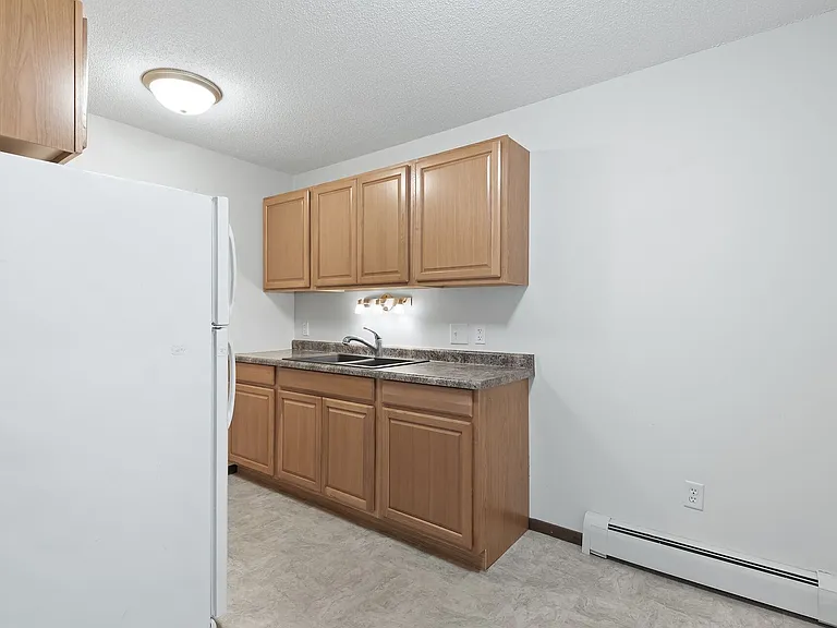 925 West Branch St — Photo 10