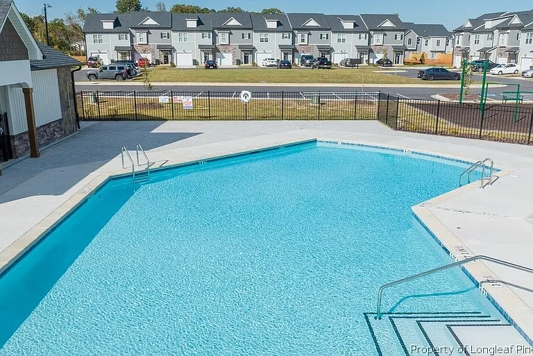 1011 Kingscote Dr — Photo 24