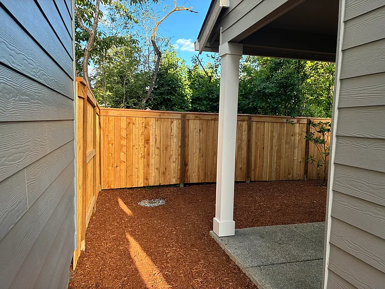 1109 SE 194th Pl — Photo 17