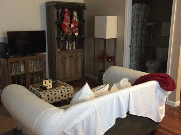 601 Philo St APT D