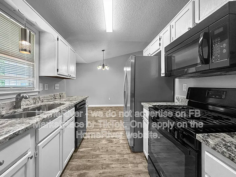 368 Wesley Mill Pl — Photo 9
