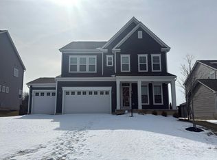 571 E Courtright Dr, Pickerington, OH 43147