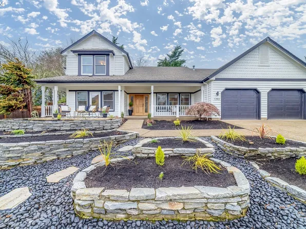 1293 Regency Dr, Eugene, OR 97401