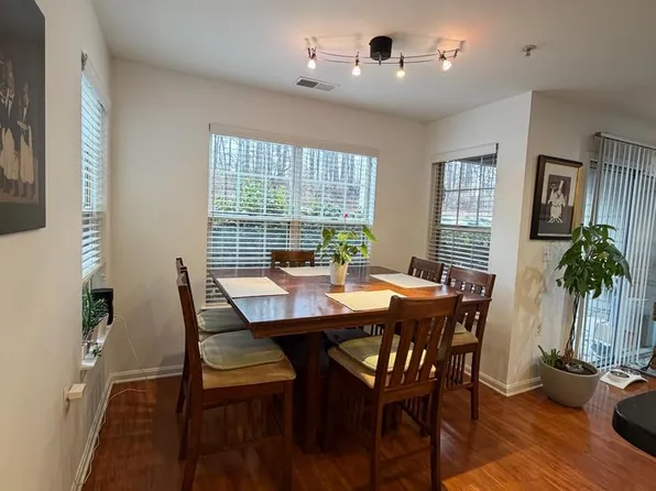 111 Timberbrook Ln APT 104, Gaithersburg, MD 20878
