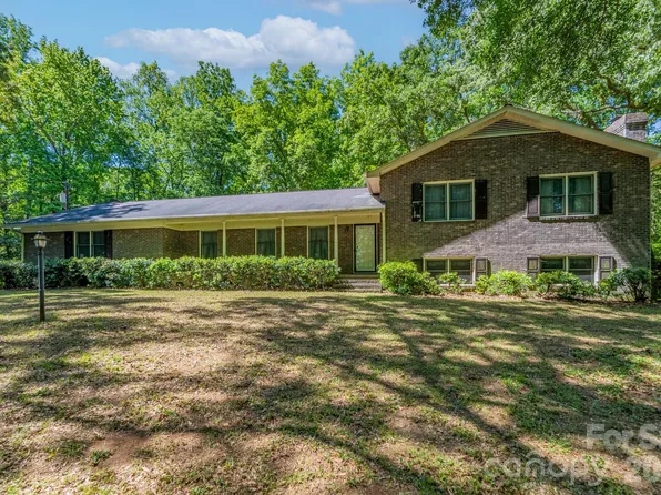1836 Westbrook Rd, Edgemoor, SC 29712