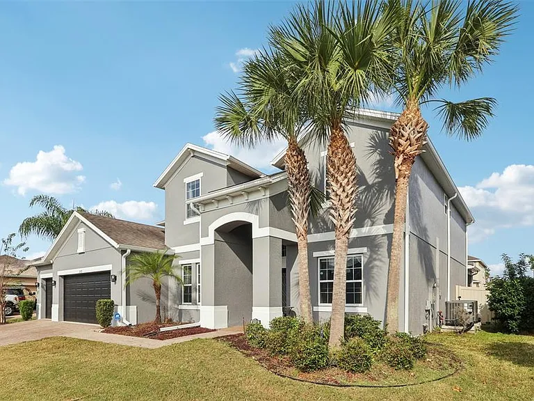 Plantation Oak Dr — Photo 3