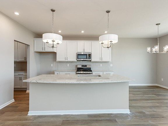 3rd image of 2150 Breezeway Pl
