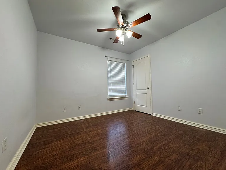 3905 W Amour Dr — Photo 14
