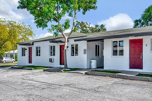2308 Jackson St Photo 1