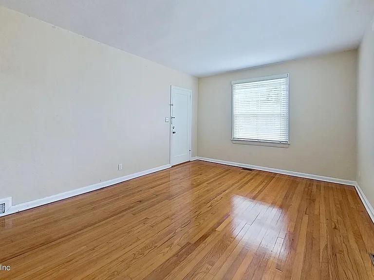 1261 Belmont Ter #1 — Photo 4