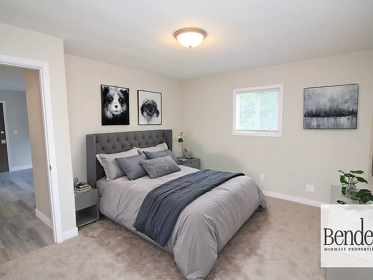**Limited Time Special! Up to 3 Months Free Rent — Photo 2