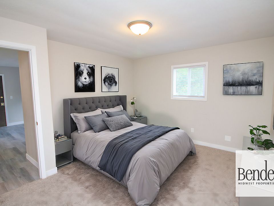 1st image of 300 S Lowell Ave #3