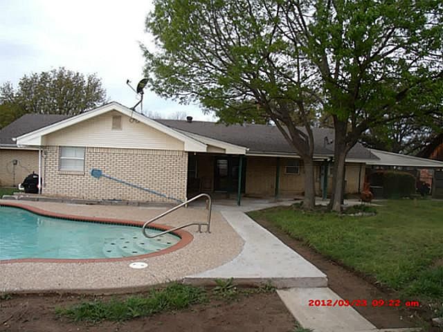 1st image of 722 S Ammerman Ave