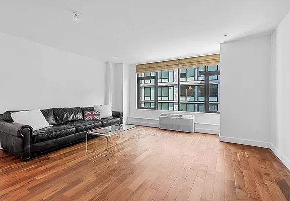 2nd image of 2-17 51st Ave APT 717