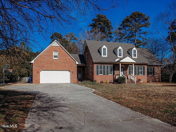 2nd image of 5111 Country Club Drive N
