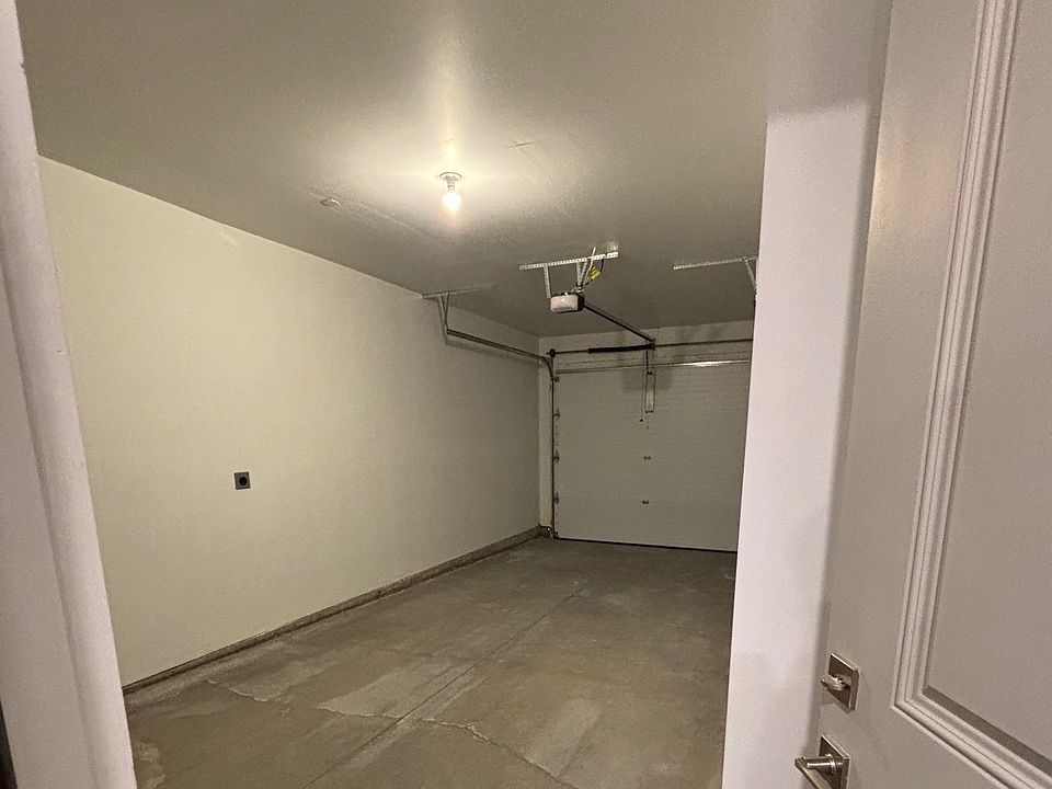 Attached Garage