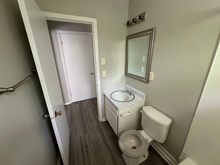Bathroom (1) Bathroom (1)