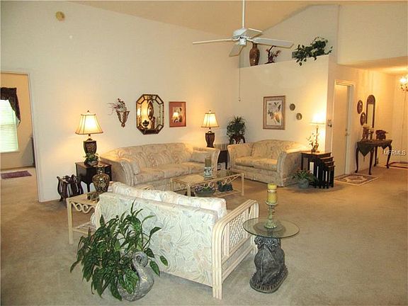5th image of 136 Saint Kitts Cir
