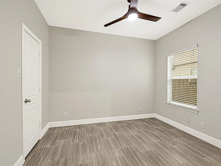 11015 Harston Dr — Photo 22