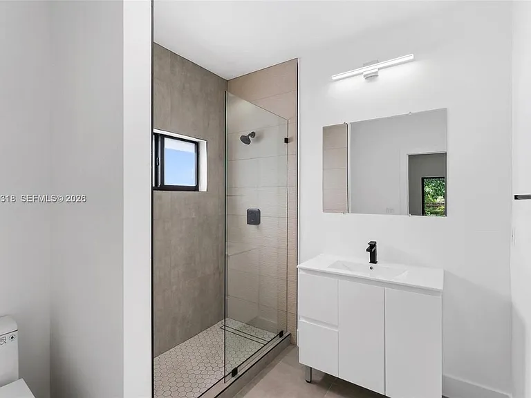 233 NW 120th St — Photo 10