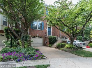 1405 Park Garden Ln, Reston, VA 20194