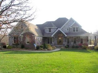 202 E Cave Springs Dr, Ozark, MO 65721