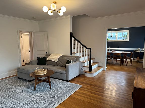 5th image of 5009 E Seminary Ave