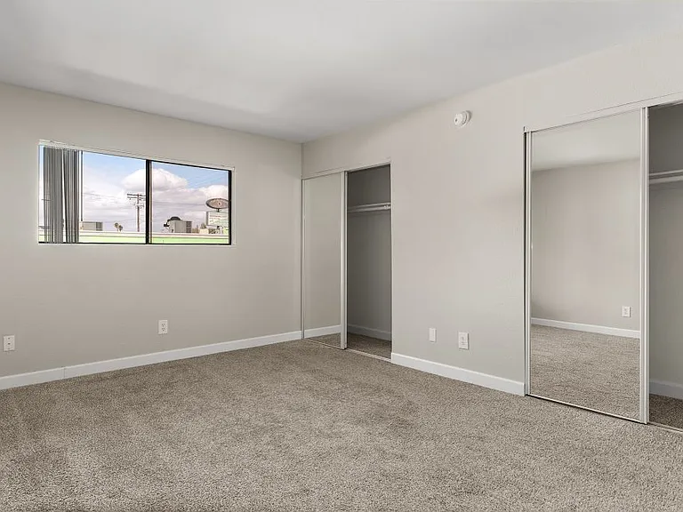 Brody Terrace Apartments — Photo 9