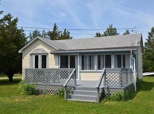 515 Windy Point Ln, Southold, NY 11971