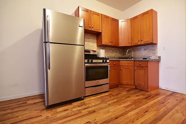 Rented by Coda Real Estate NYC | media 24